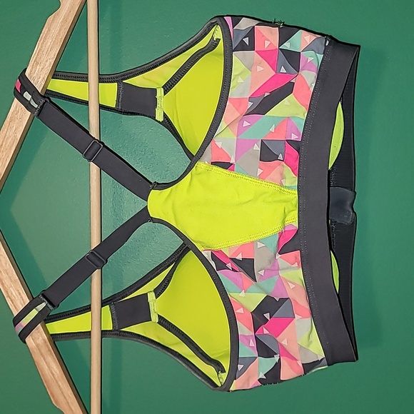 Victoria Secret VSX Knockout Zip Up Sports Bra - Picture 4 of 8